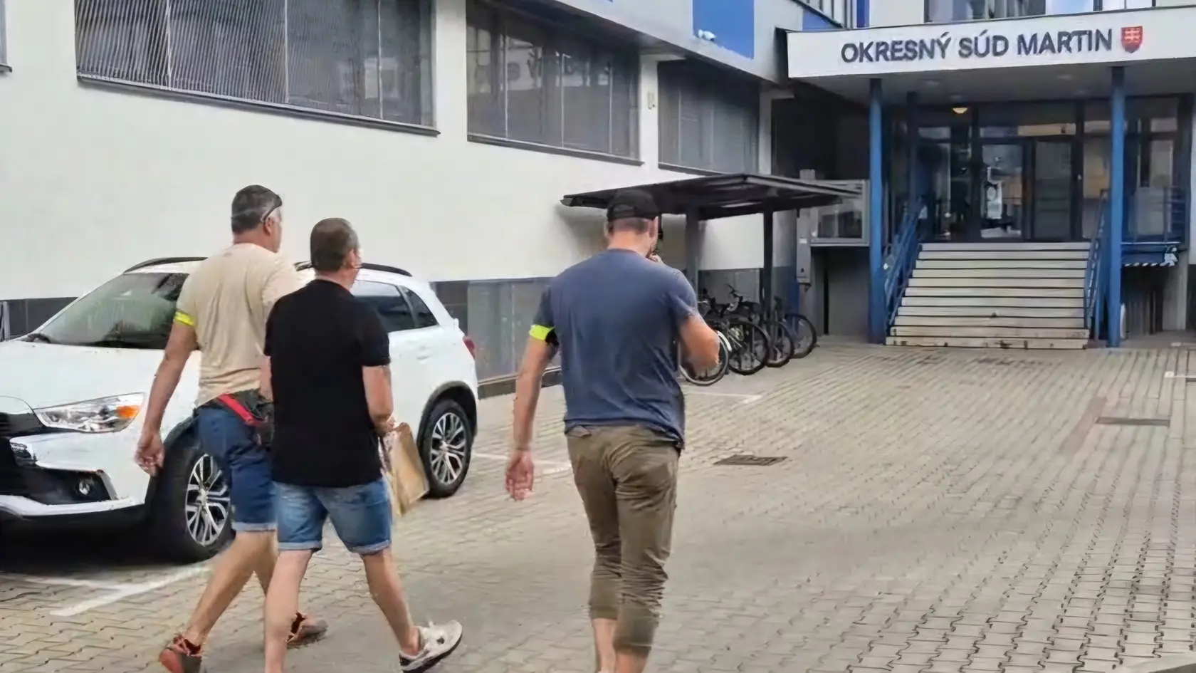 Muž chcel podvodom od seniora získať pozemok!