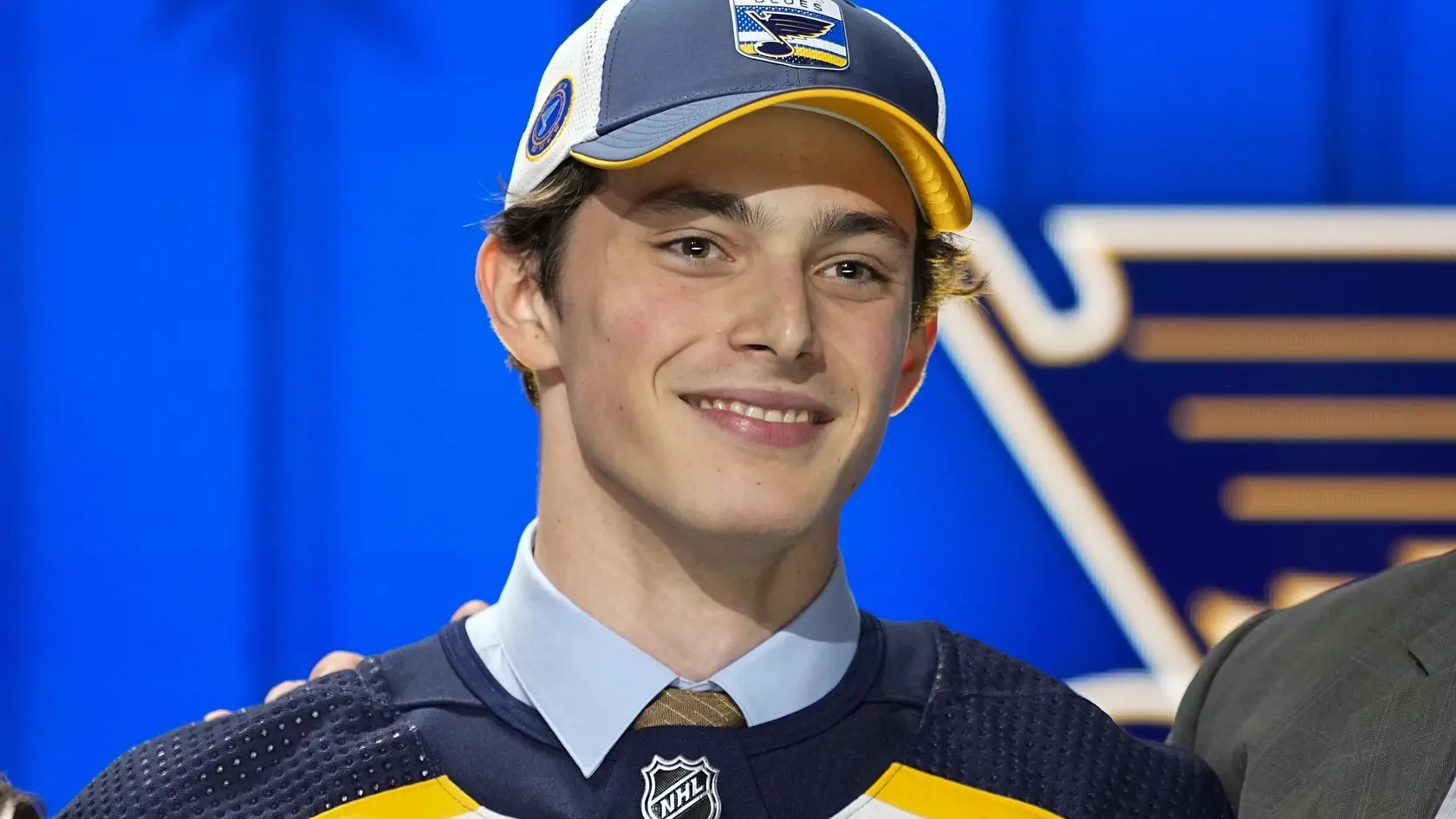 Slovenský hokejový útočník Dalibor Dvorský počas draftu NHL.