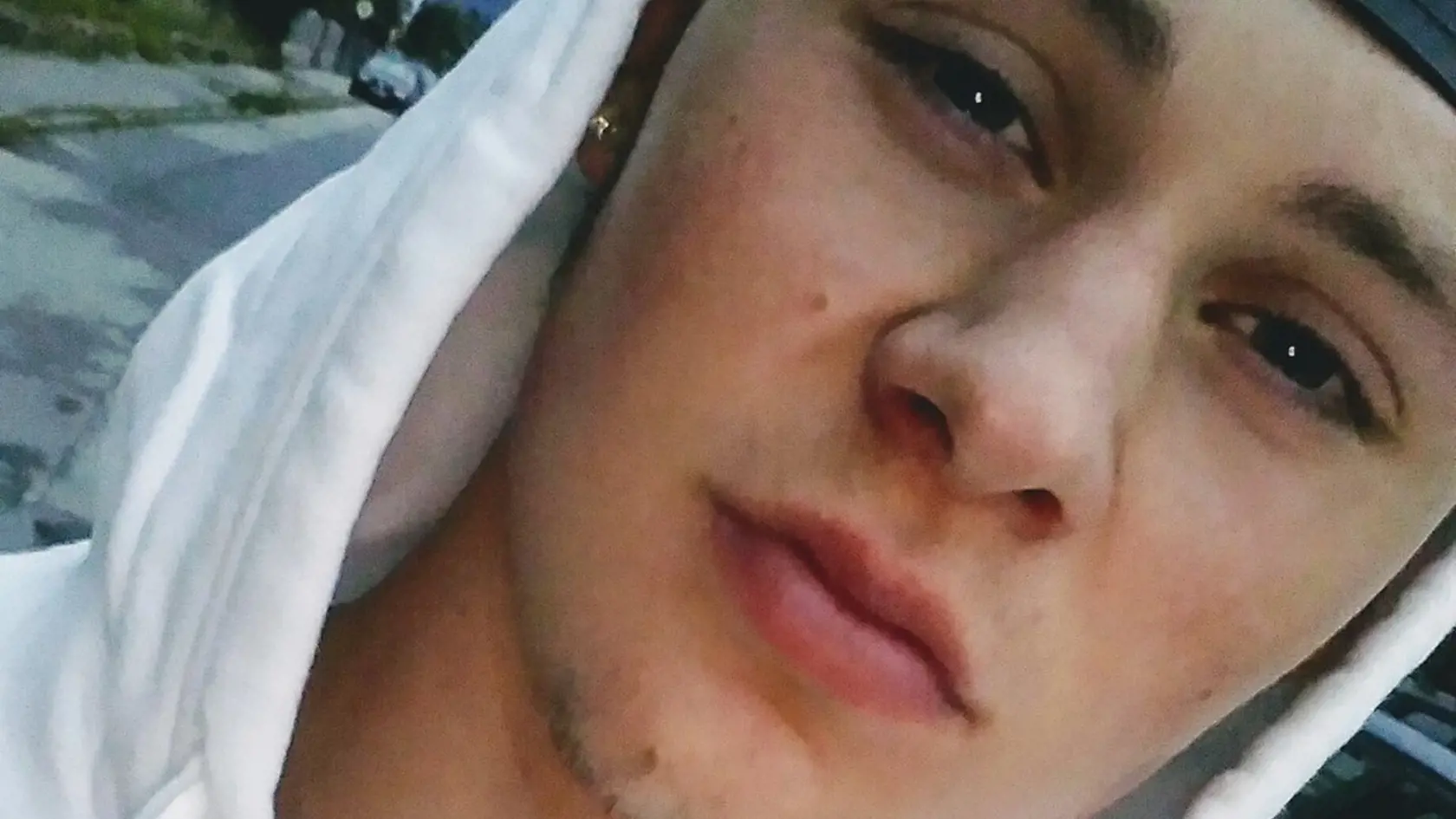 Priatelia s ktorými bol v osudný večer vonku tvrdia, že sa partia pohádala a Viliam od nich odišiel, či je to pravda, musí zistiť polícia.