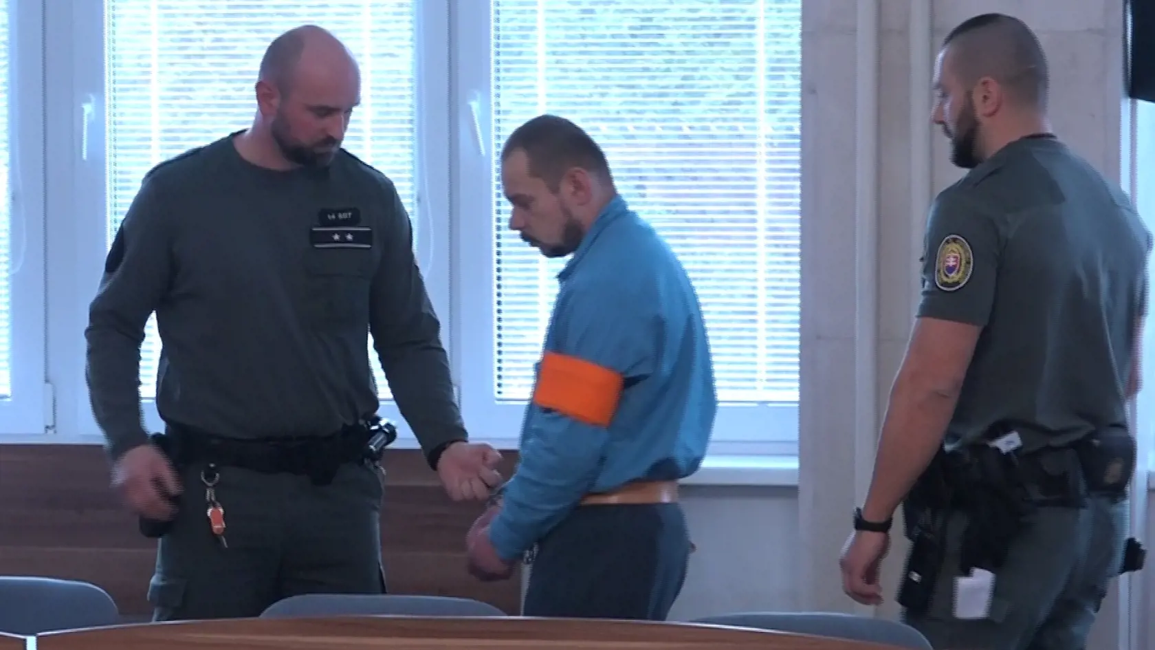Obžalovaný Anton Maceho sa v stredu postavil pred sudcu prešovského okresného súdu. Ku skutku sa v plnom rozsahu priznal a prijal dohodu o vine a treste, ktorú sudca odklepol. V base si posedí 14 rokov.