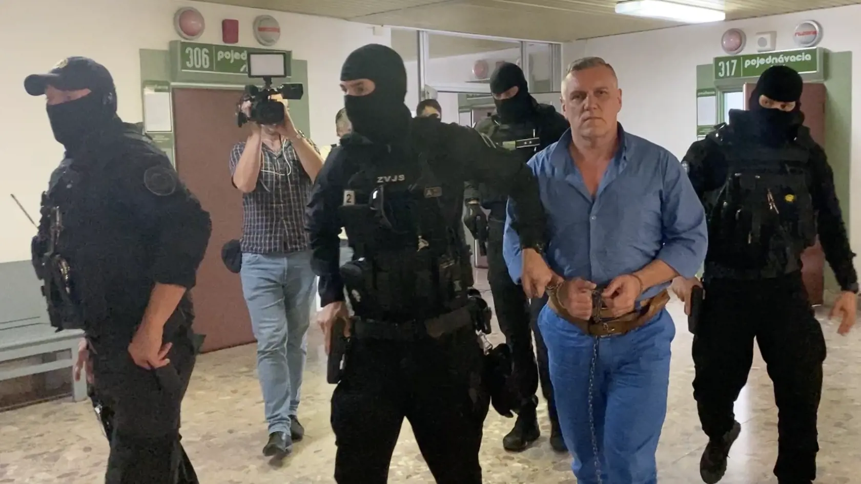 Dušan Kešický v posudku v časti posúdenia formovania spoločensky akceptovateľnej hodnotovej orientácie M. Černáka píše, že “motívom konania odsúdeného nie je pomsta osobám žijúcim na slobode, ktoré doteraz neboli potrestané, ale práve naopak, snahou je odstránenie nevyjasnených okolností.”