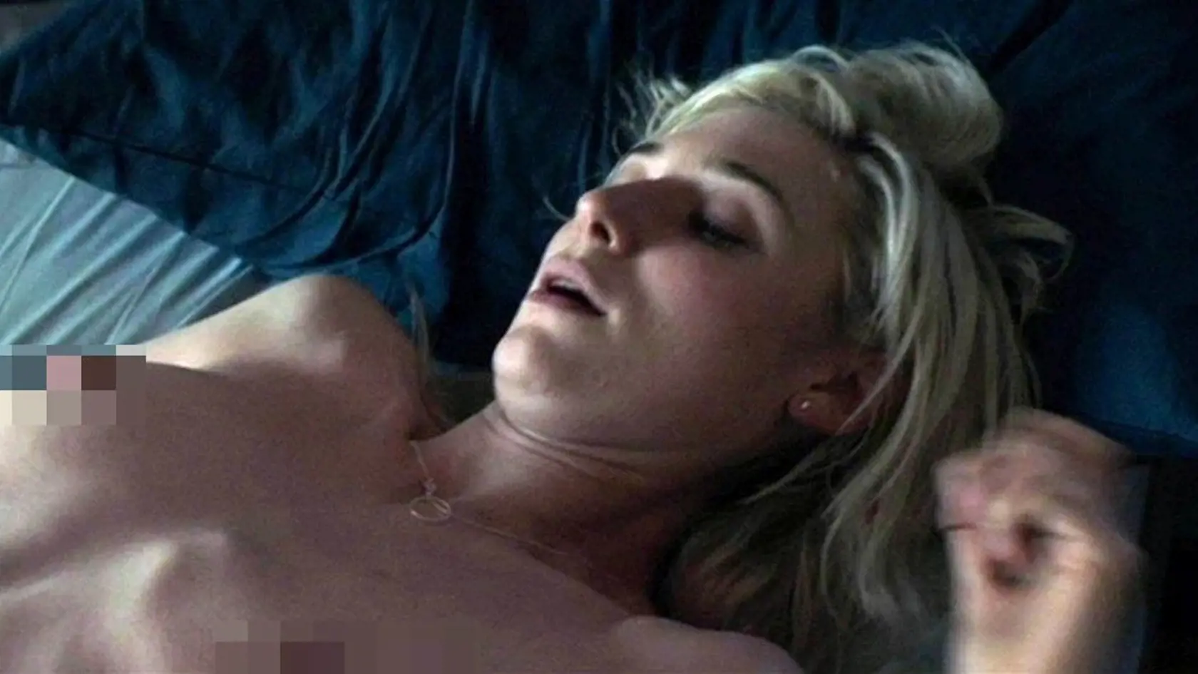 Elizabeth Debicki ukázala vo filme takmer úplne všetko.
