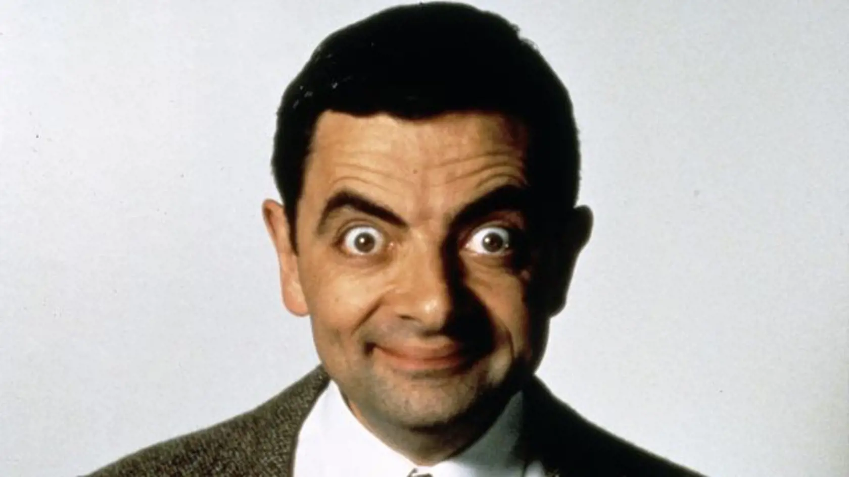Obľúbený Mr. Bean (Rowan Atkinson), ktorý svojou nešikovnosťou rozosmieval milióny divákov, je otcom troch detí. 