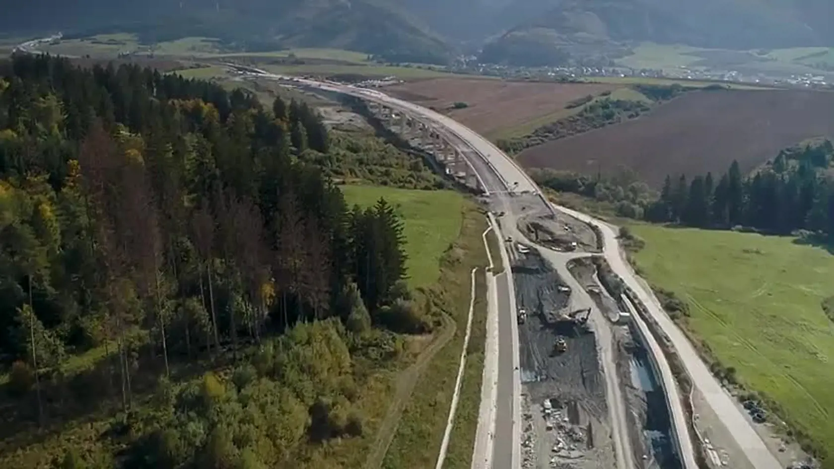 VIDEO zo stavby tunela Višnové z jesene 2023.