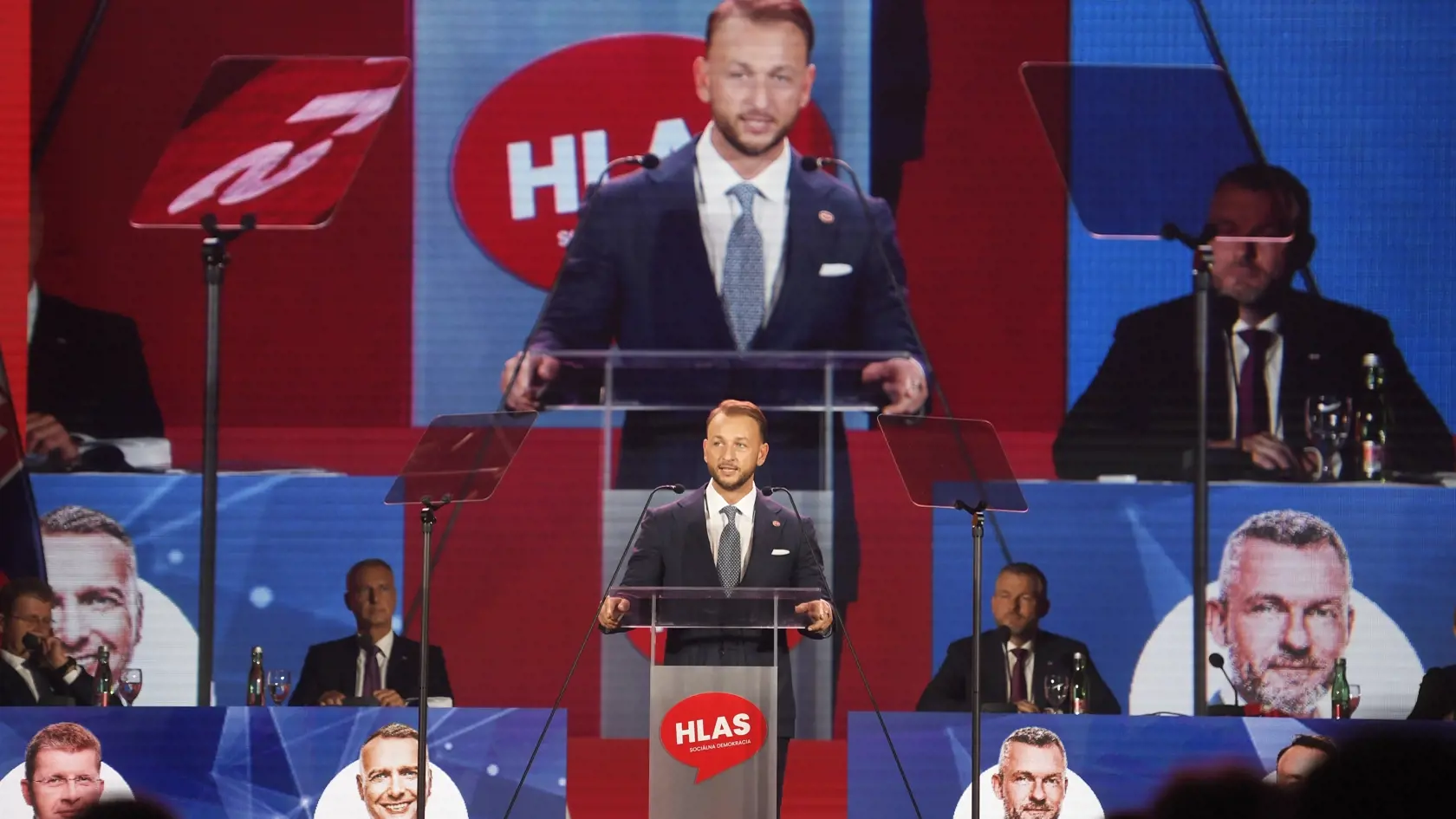 Predsedom strany Hlas, ktorej súčasťou je aj minister Drucker, sa po Petrovi Pellegrinim stal Matúš Šutaj Eštok.
