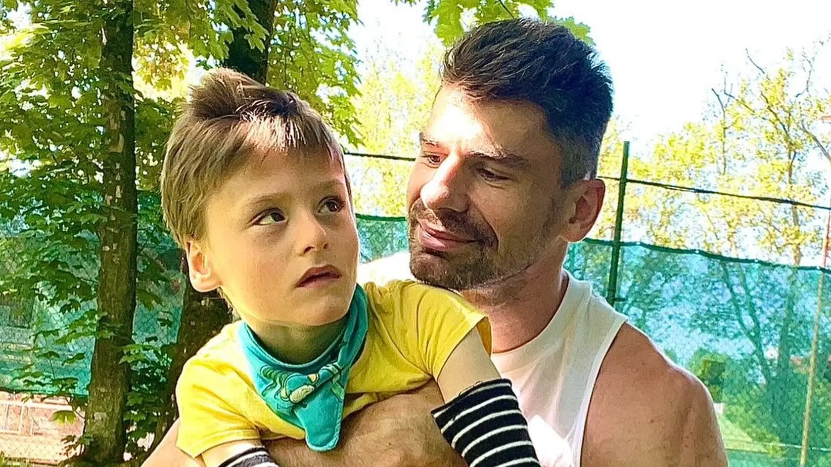 Juraj Valach trávi čo najviac času so svojimi deťmi Jergušom a Amálkou.