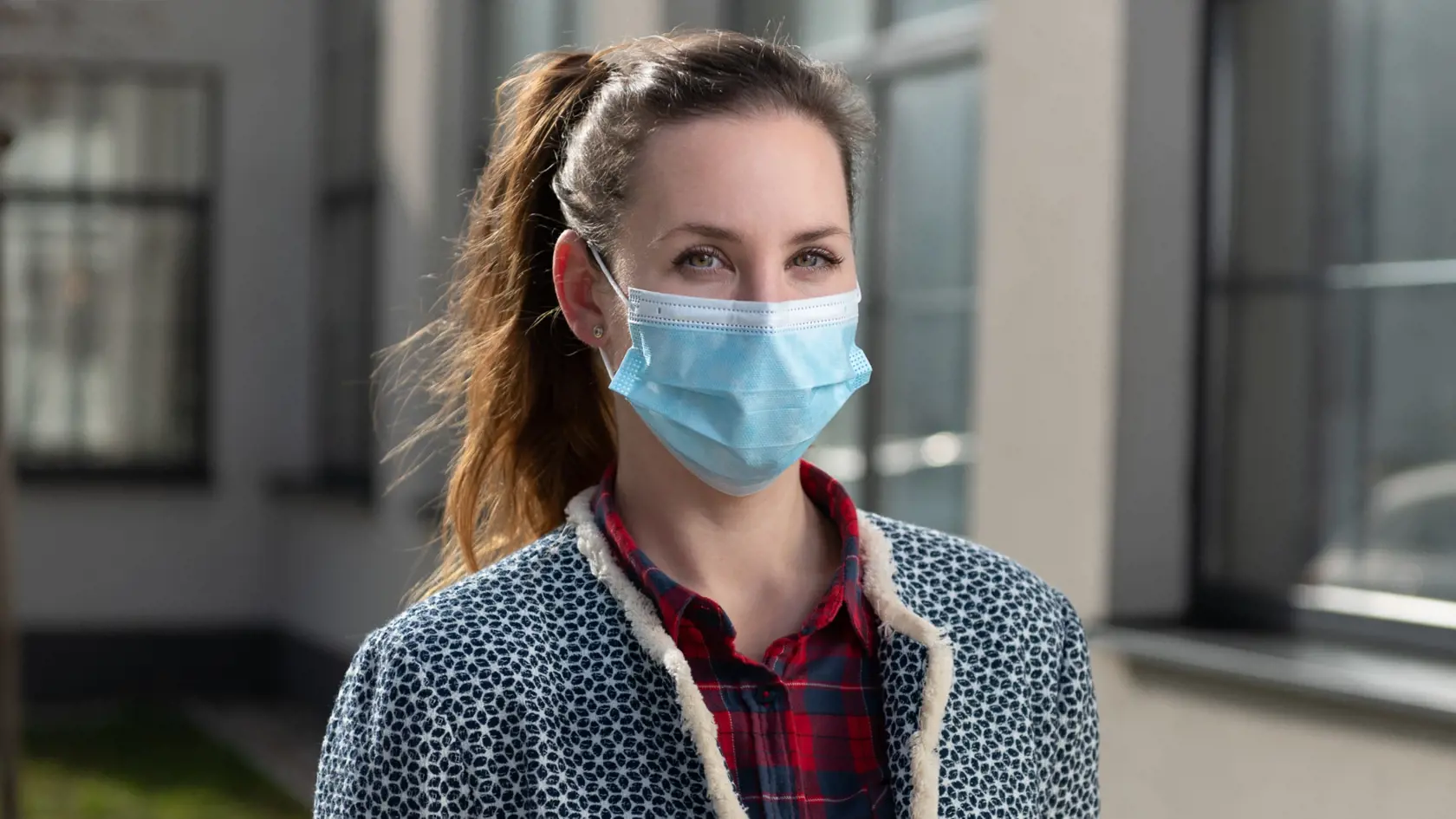 Jednorazové rúško od slovenskej firmy Medical Sixtine je kvalitné, vysoko účinné, priedušné a hygienické, keďže každé je balené osobitne.