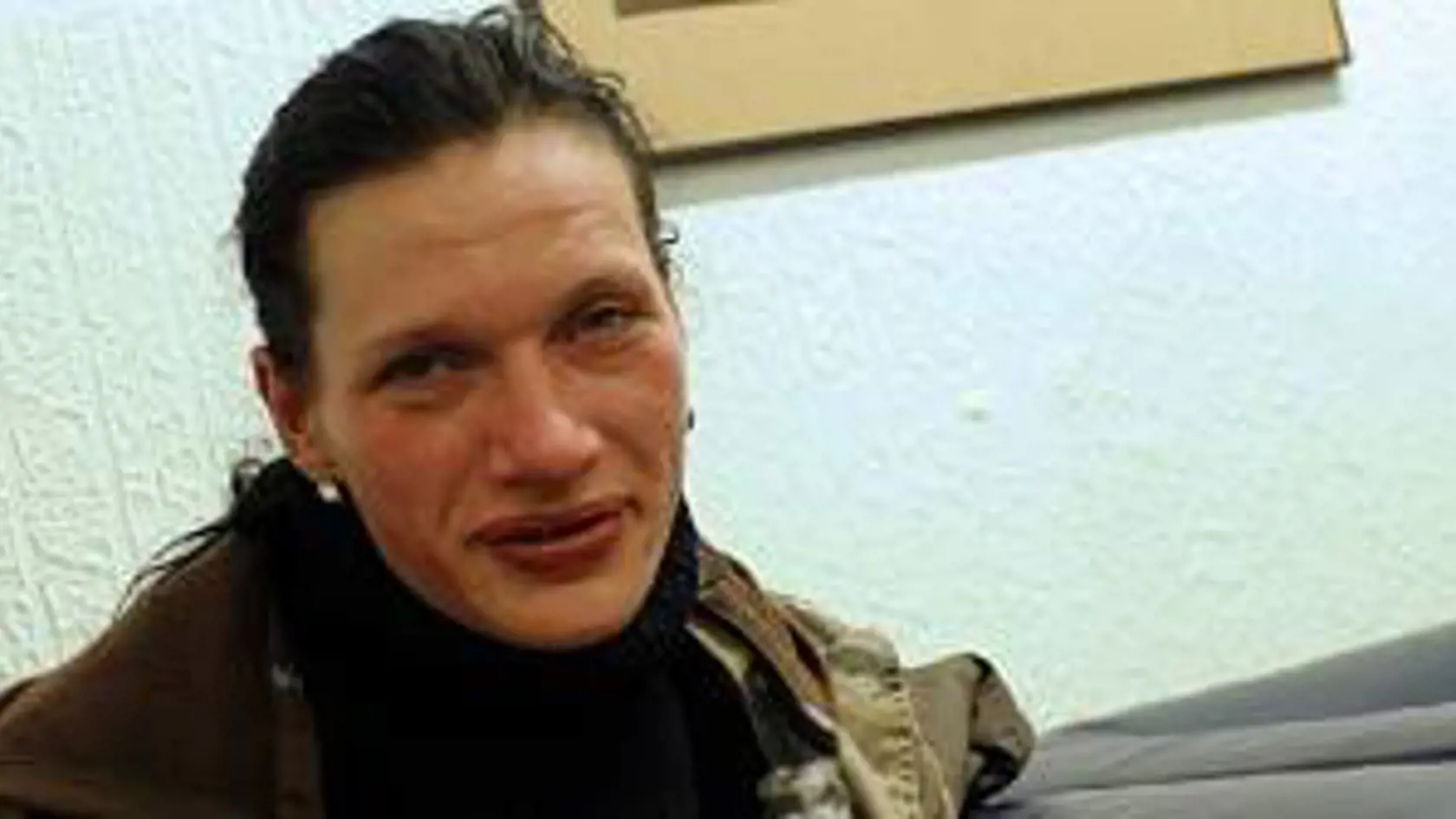 Desivý príbeh narkomanky Kataríny Bradáčovej (46) pozná celé Česko aj Slovensko vďaka časozbernému dokumentu Katka režisérky Heleny Třeštíkovej (73). Jej dcéra Terezka (15), ktorej sa vzdala prehovorila o stave svojej matky. Ako dnes žije?