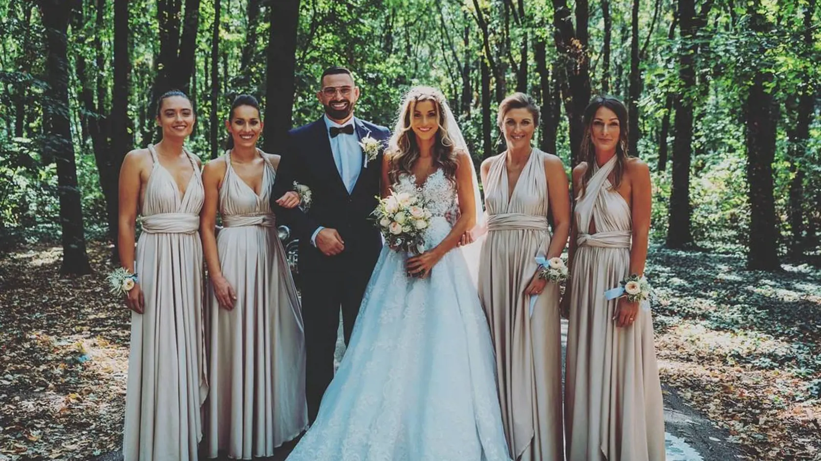 Natália s Attilom počas svadobného fotenia