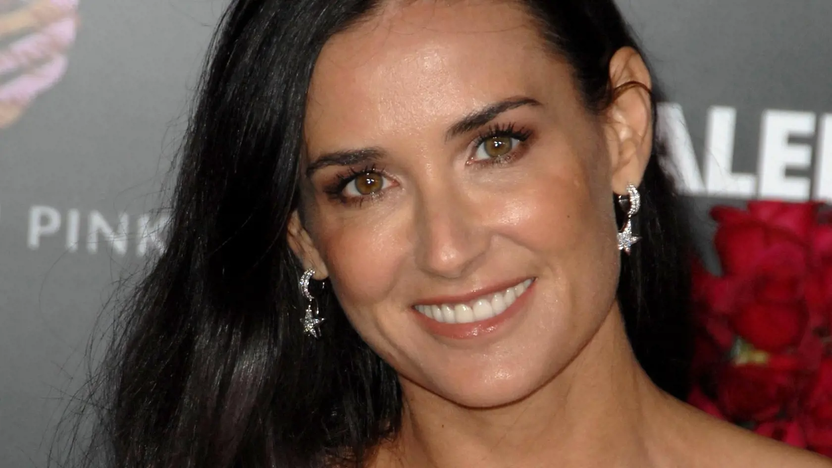 Demi Moore je krásna žena, ktorá sa tak ľahko nevzdáva.