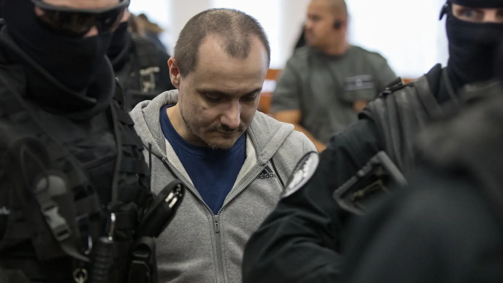 Prvé pojednávanie na Špecializovanom trestnom súde v Pezinku vo veci vraždy investigatívneho novinára Jána Kuciaka a jeho snúbenice Martiny Kušnírovej. Na snímke Tomáš Szabó.