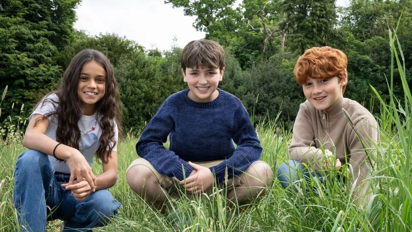 V hlavných úlohách sa predstavia Dominic McLaughlin ako Harry Potter, Arabella Stanton ako Hermiona Granger a Alastair Stout ako Ron Weasley.