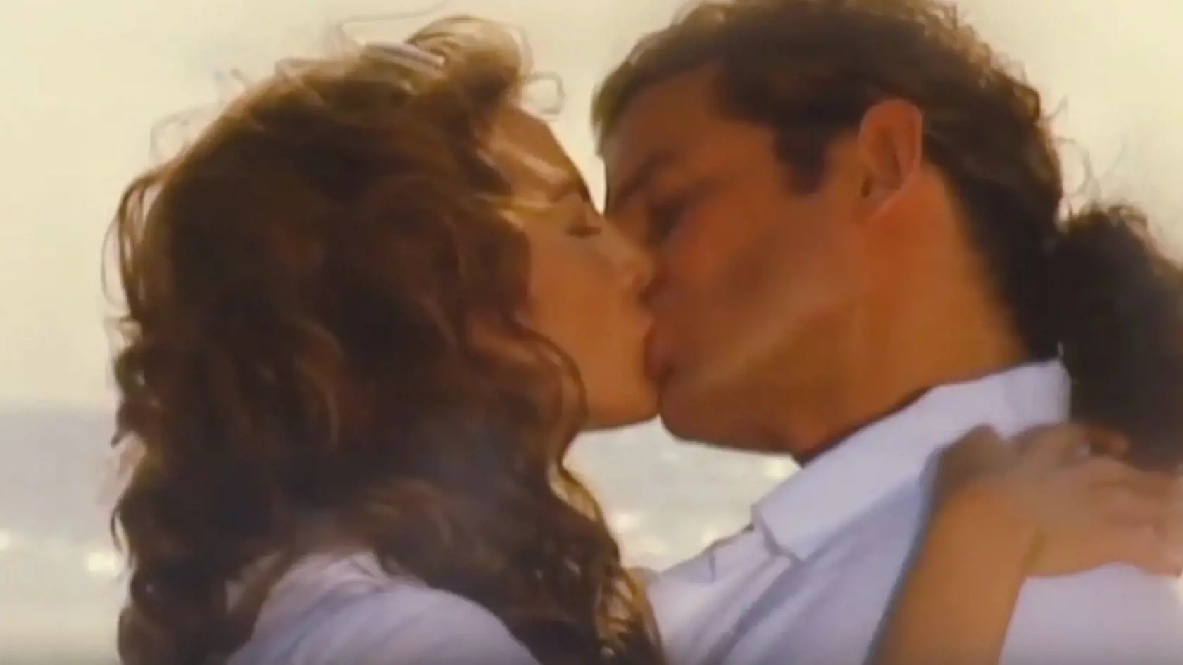 Telenovela Keď budeš moja sa prvýkrát vysielala v roku 2001.