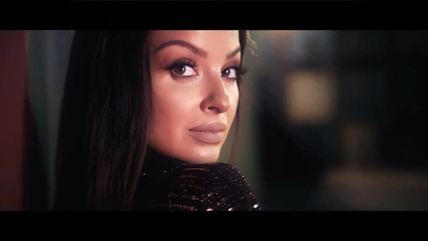 Twiinska Veronika krátko po pôrode avizuje nový song.