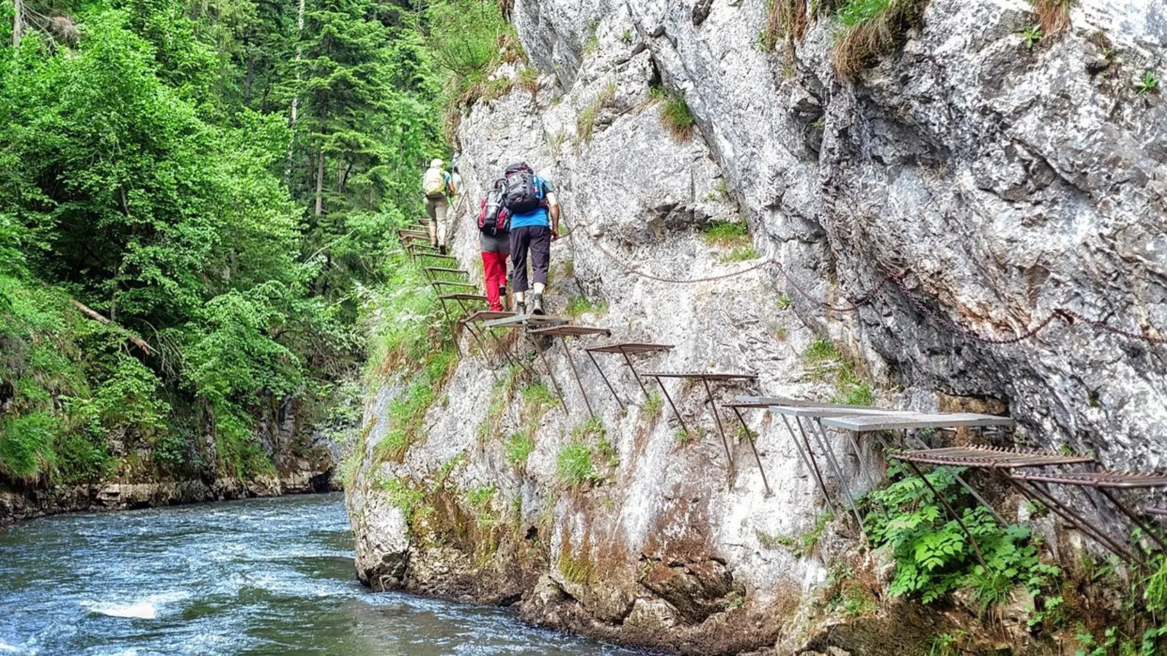 Turisti milujú Slovenský raj.