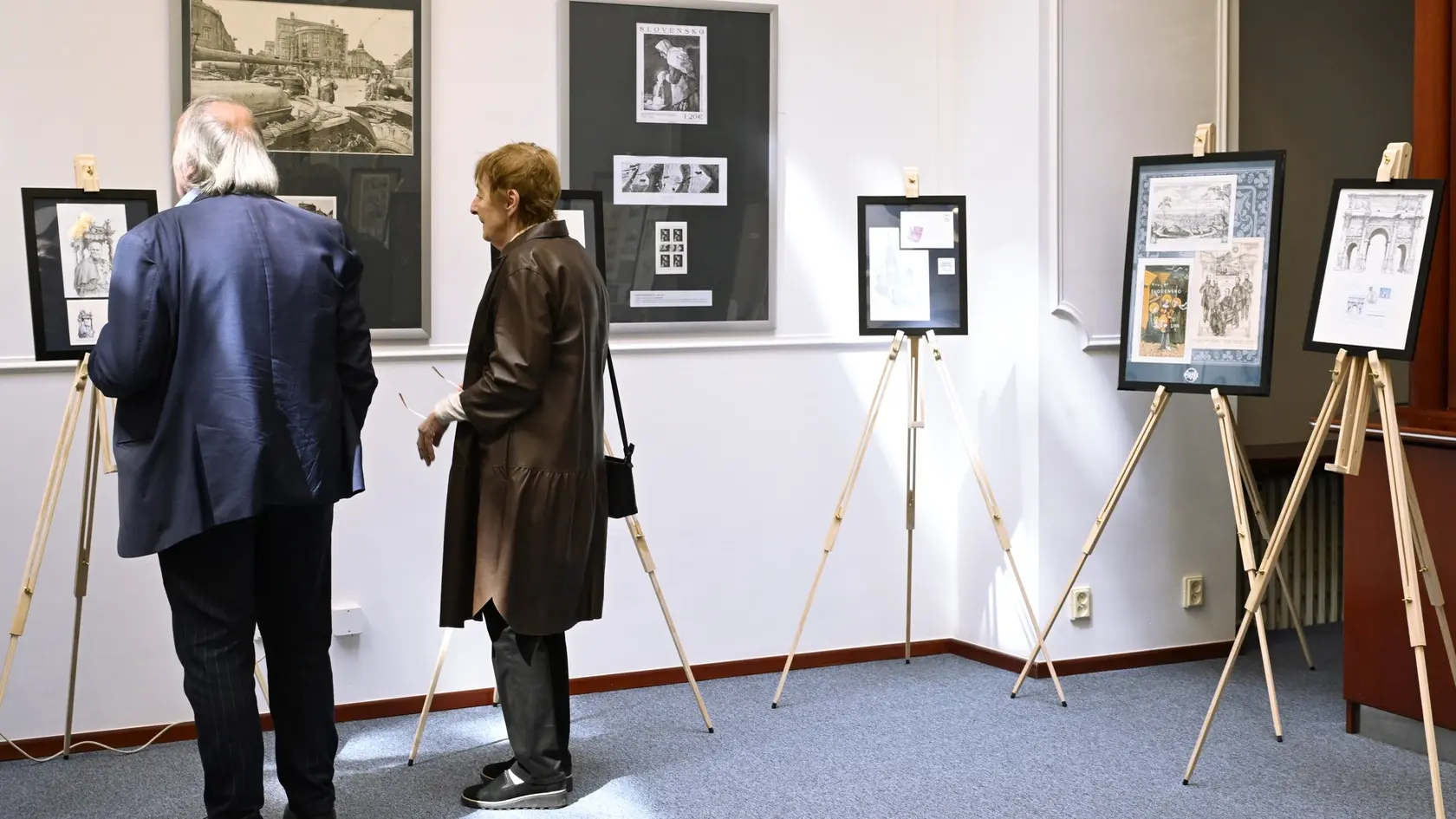 Otvorenie Galérie poštových známok Slovenskej pošty s expozíciou Poklady slovenskej známkovej tvorby v priestoroch Hlavnej pošty na Námestí SNP 16. mája 2025 v Bratislave.
FOTO TASR - Pavel Neubaer