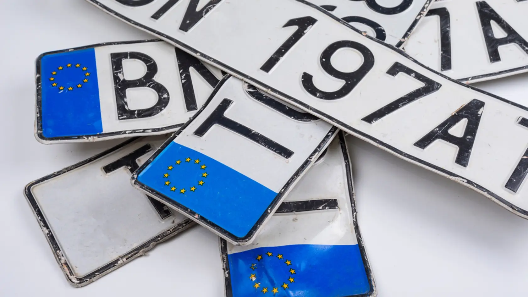 Old used EU car registration number
