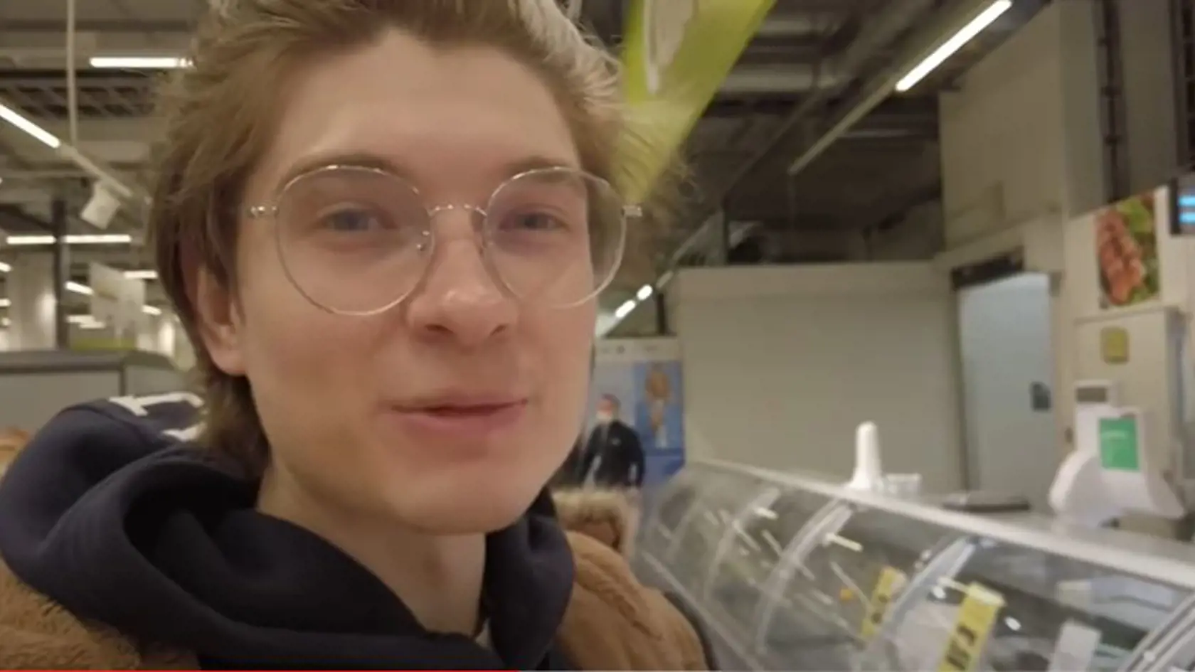 Sankcie zasiahli Rusov v plnej sile. Youtuber Niki ukázal, ako to teraz vyzerá v obchodoch.