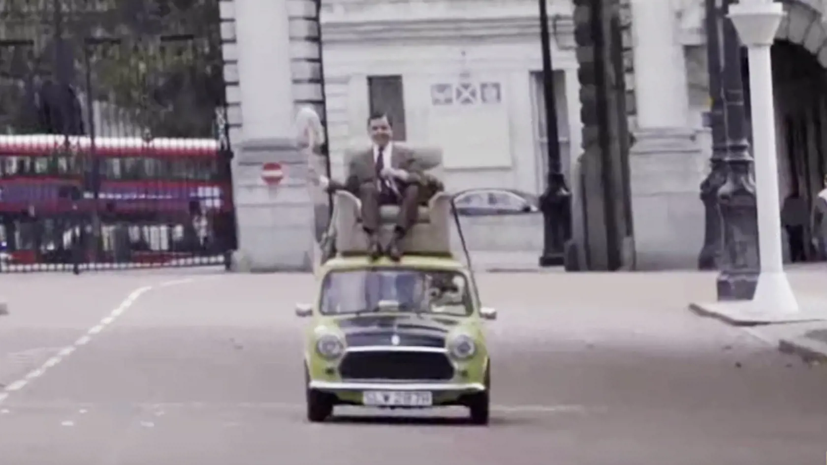 Ľudia v Londýne neverili vlastným očiam: Mr. Bean sa vrátil!