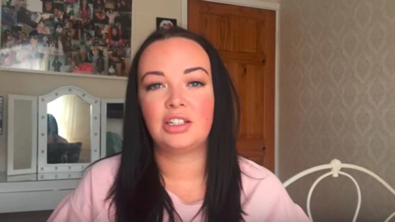 Emma Lewis sa rozhodla po 14 rokoch prehovoriť o svojom tehotenstve.