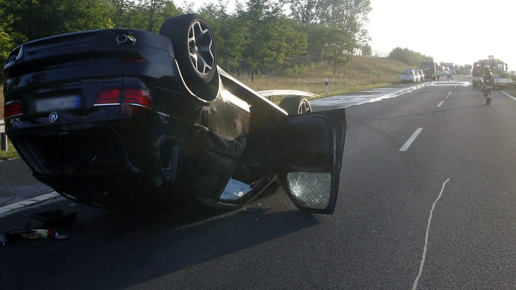 Rozdiel: Rezešovej BMW zostalo takmer celé, o Punte sa to povedať nedá. Zahynuli v ňom štyria ľudia.