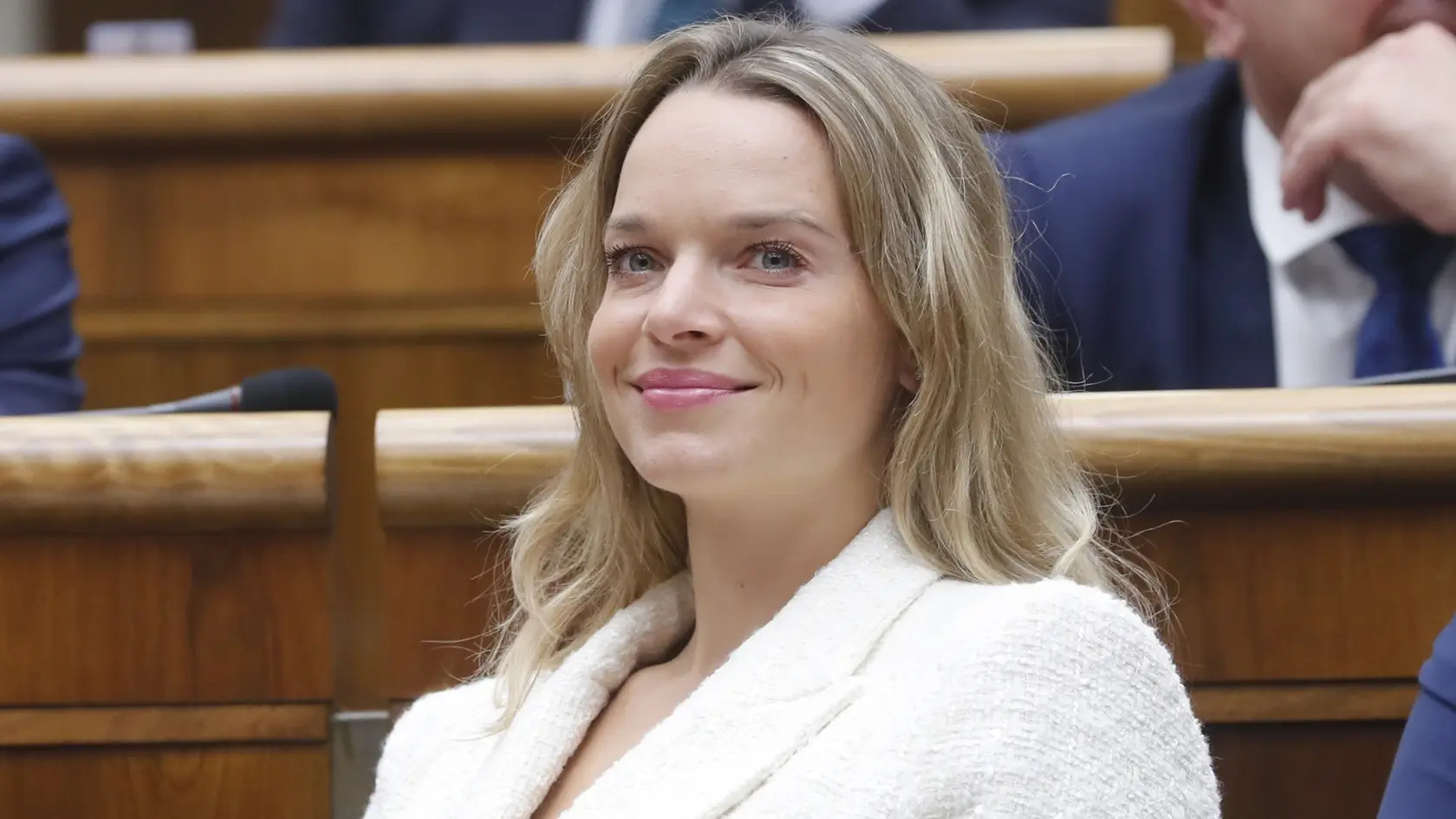 Teraz Tabakovú minister Huliak z ministerstva vyhodil.