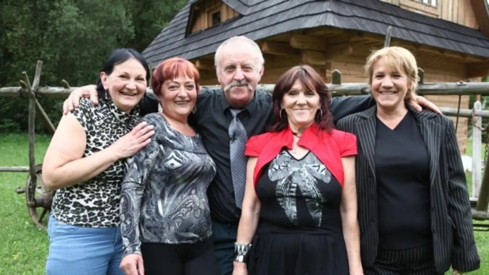 Farmár Fodor z reality šou dostal za zdevastovanú farmu plnú zdochlín a odpadu len peňažný trest.