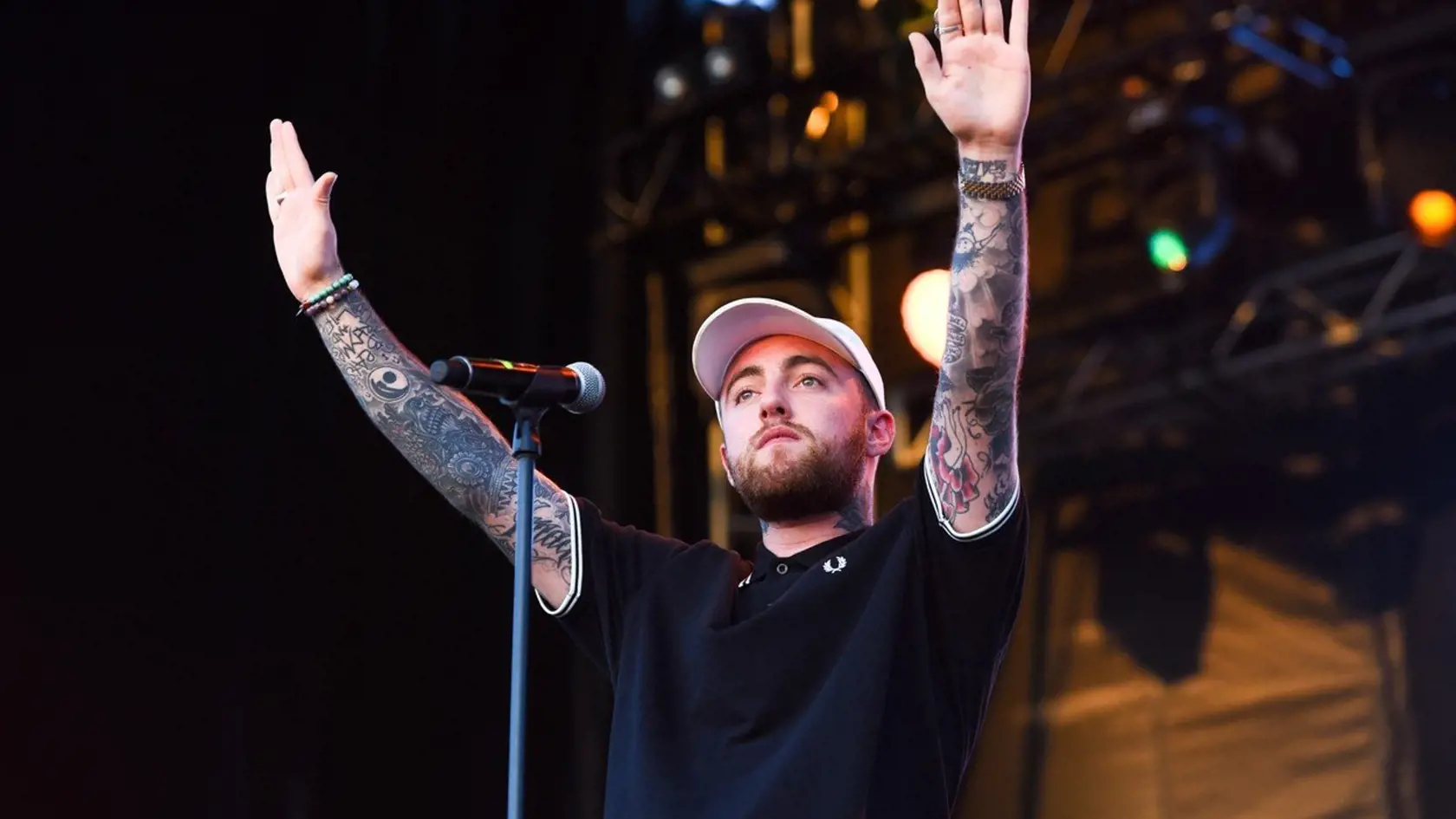 Americký raper Mac Miller zomrel na predávkovanie vo veku 26 rokov.