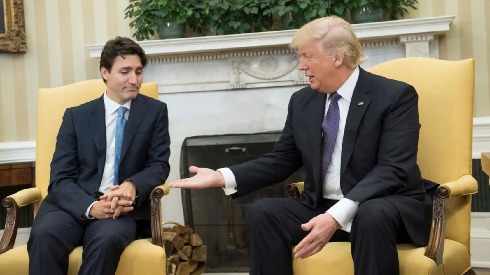 Stretnutie Trumpa a Trudeaua v Oválnej pracovni v roku 2017. 