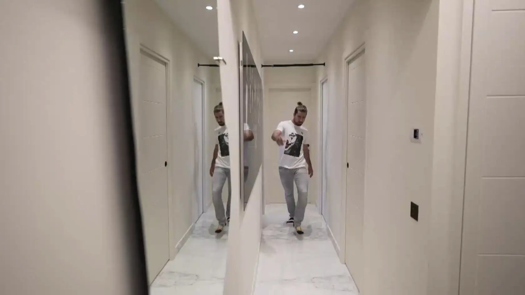 Peter Sagan odhalil súkromie a ukázal pre Markízu fanúšikom jeho bývanie v Monaku.