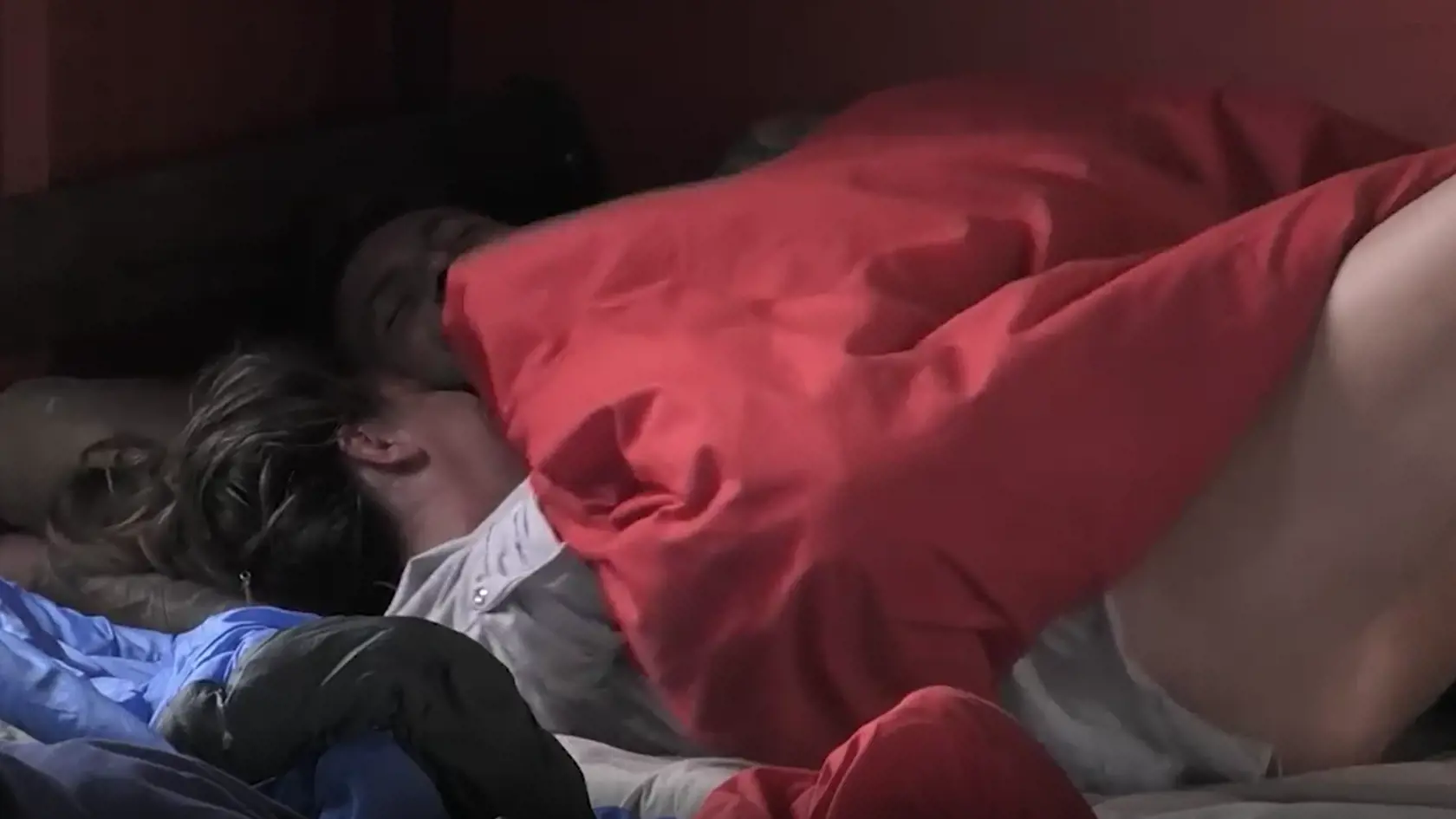 Takto vyzeralo ráno Nikol a Henricha po ich strávenej noci.