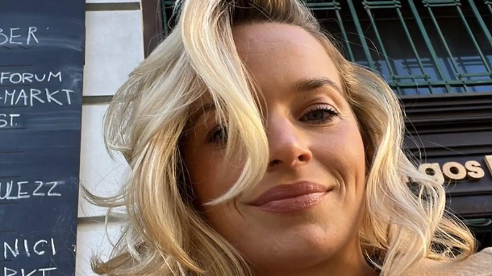 Romana Tabák.
