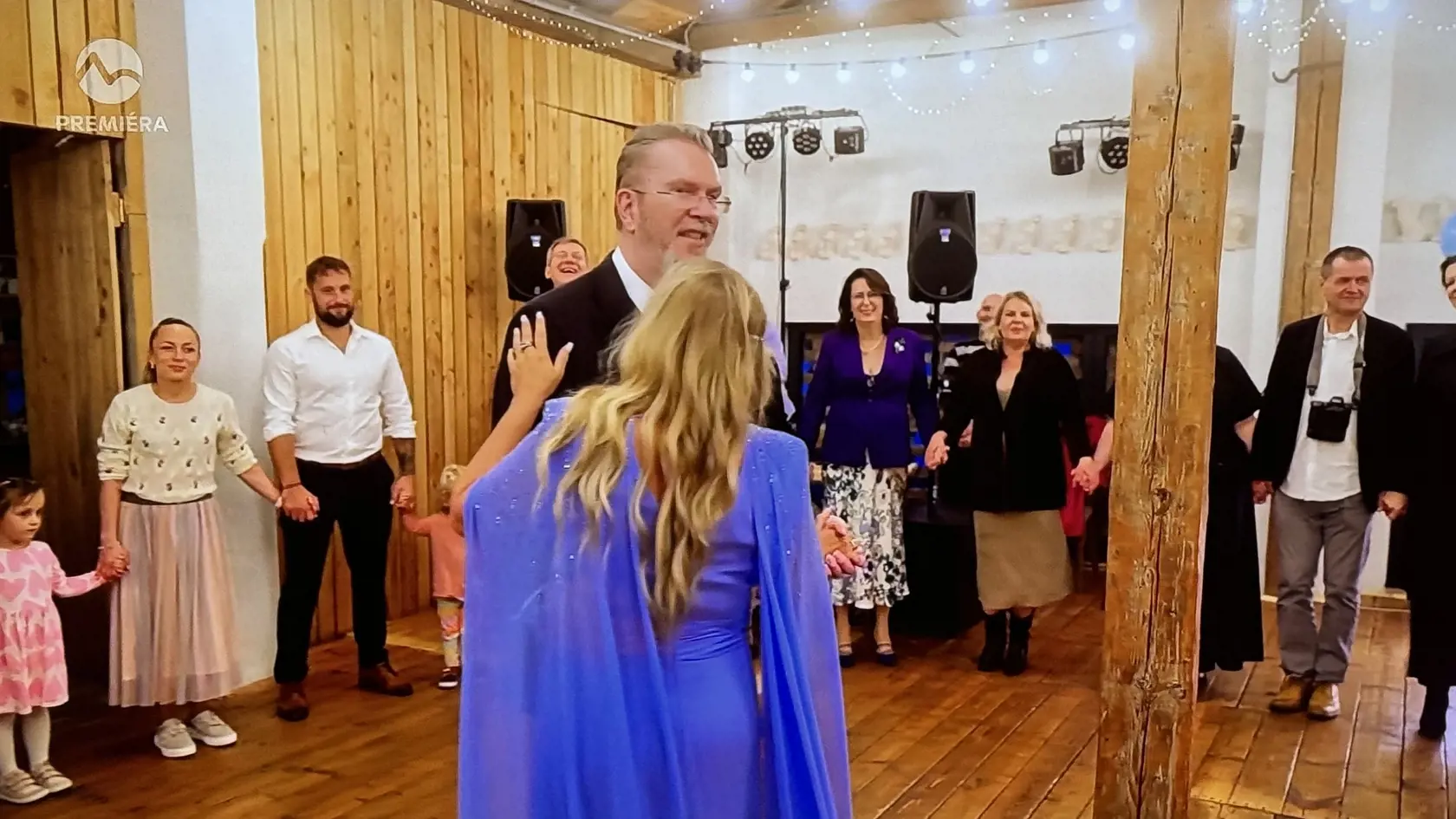 Svadba Richarda Müllera. Reportáž priniesla markizácka Smotánka.
