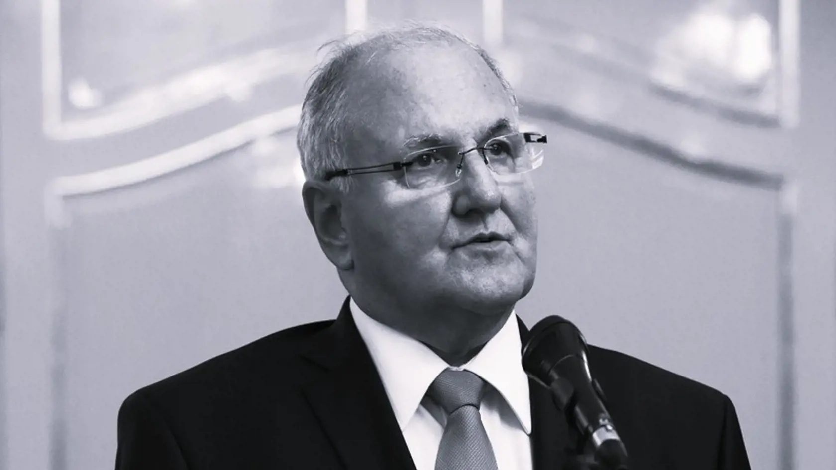 Dušan Čaplovič zomrel vo štvrtok večer vo veku 78 rokov. 