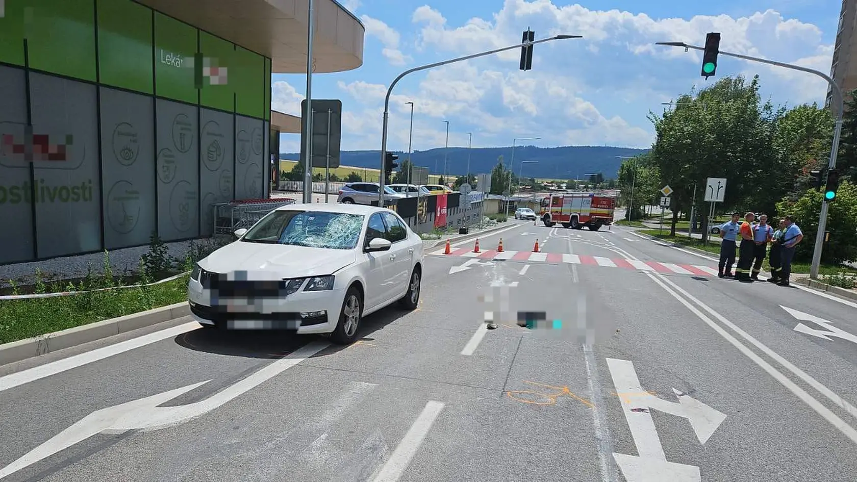 Po zrážke s autom v Poprade zahynula 72-ročná chodkyňa.