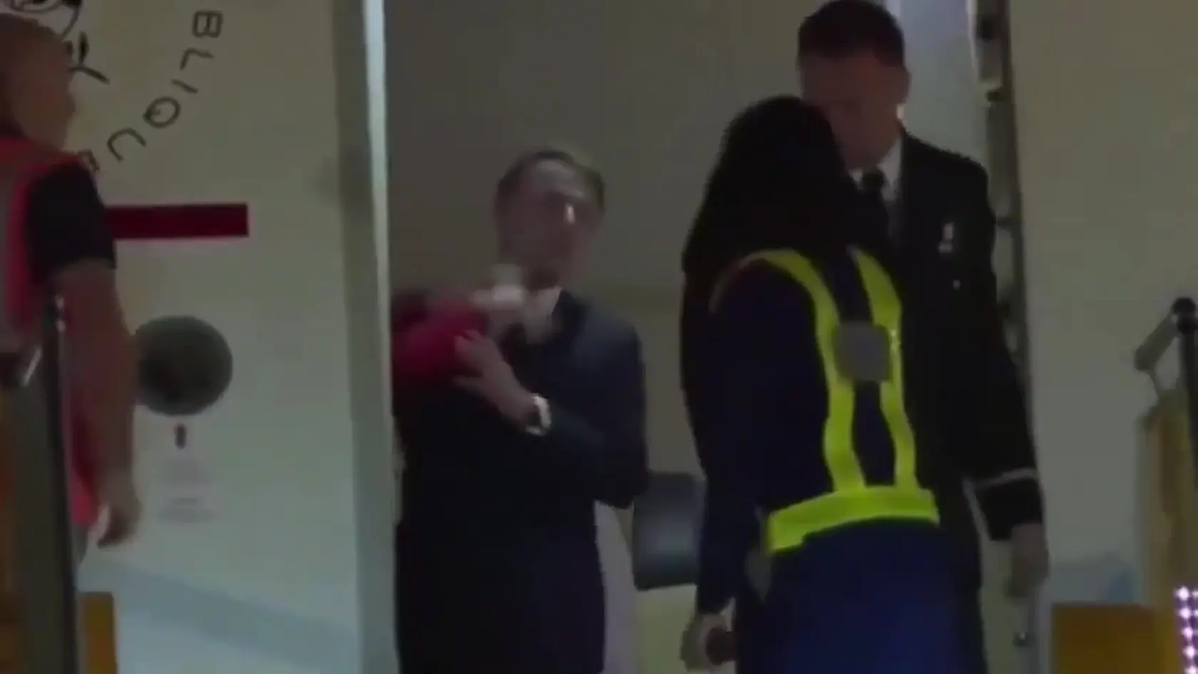 Zábery, ktoré nemal nikto vidieť! Brigitte sa neovládla: Týra Macrona? Vyzeralo to, akoby od nej dostal výchovnú.