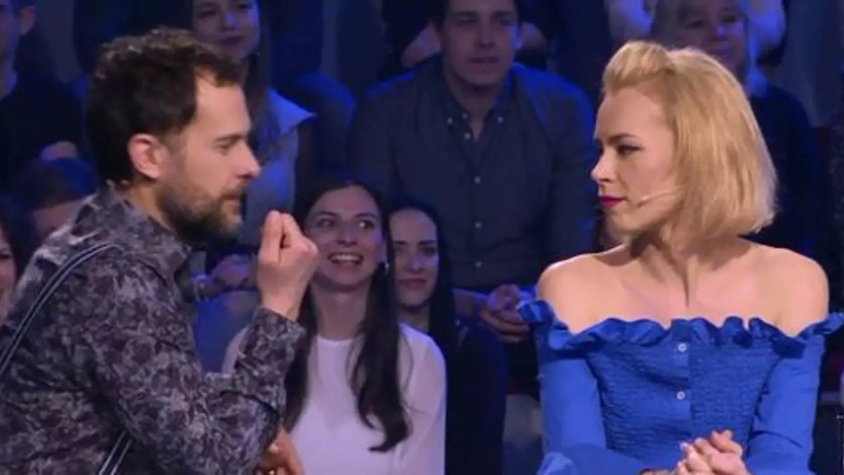 Partlová výrazne zmenila imidž. Skrátila si vlasy a prefarbila.