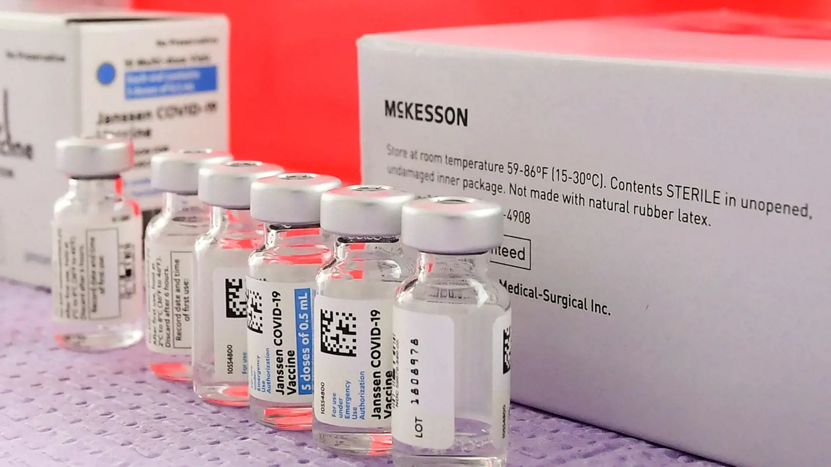 Johnson&Johnson si vyberá väčšina ľudí, ktorí po návrate na Slovensko nechcú skončiť v karanténe a rýchlo získať plnú imunitu po očkovaní.