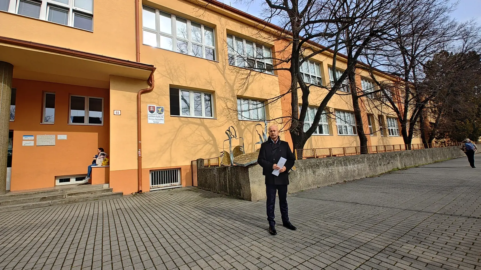 Podľa M. Schlesingera z Úradu komisára pre deti bude úrad škole nápomocný.