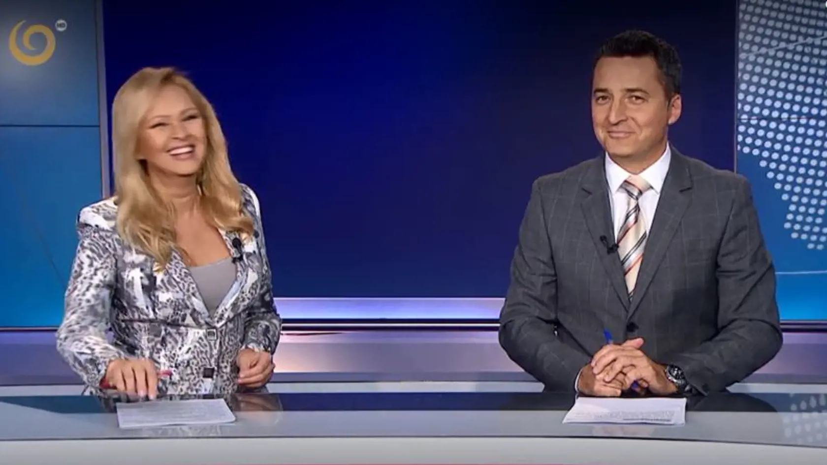 Jojkárka Adriana Kmotríková sa pomýlila a následne neudržala svoj smiech v priamom prenose. 
