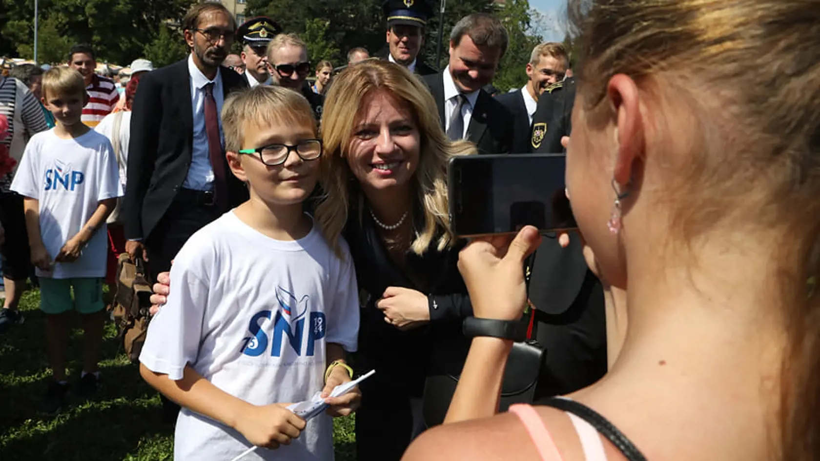 Prezidentka Zuzana Čaputová si oslavy SNP užila s patričnou vážnosťou.