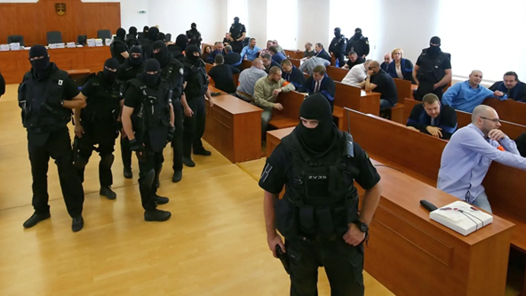 Piťovci: Po prelomení mlčania bosa Ondrejčáka začali hromadne vypovedať.