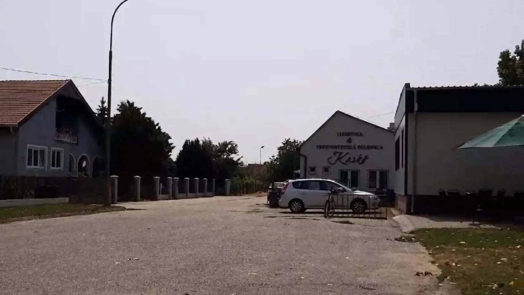 Dedina bola deň po prevalení vraždy vyľudnená.