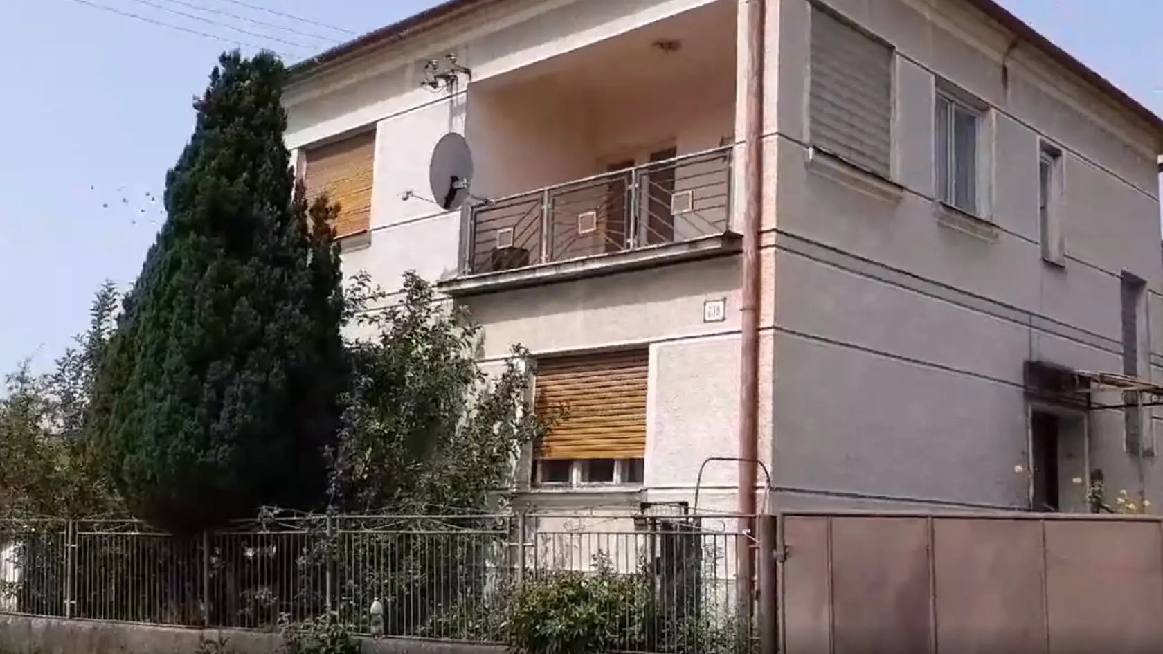 Ľudovít († 66) býval na hornom poschodí.