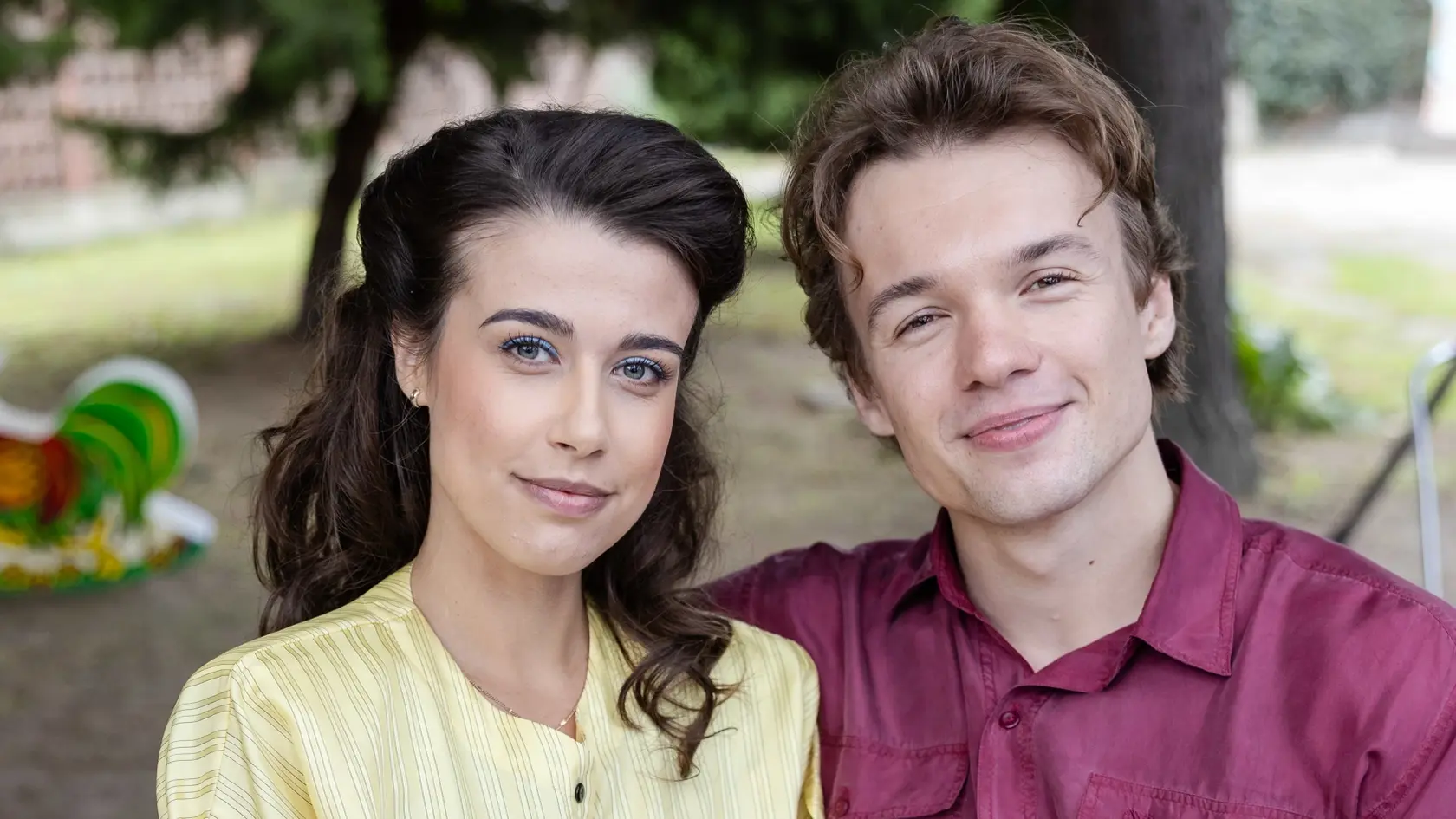Jakub Švec a Adriána Brnčalová v rodinnom seriáli Sľub. Herec si na svoju premenu vizáže musel najprv istý čas zvykať. 