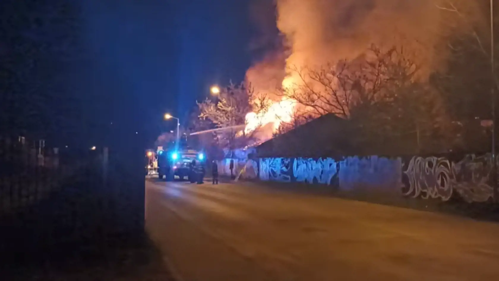 V bratislavskej Rači horela budova bývalého Matadoru.