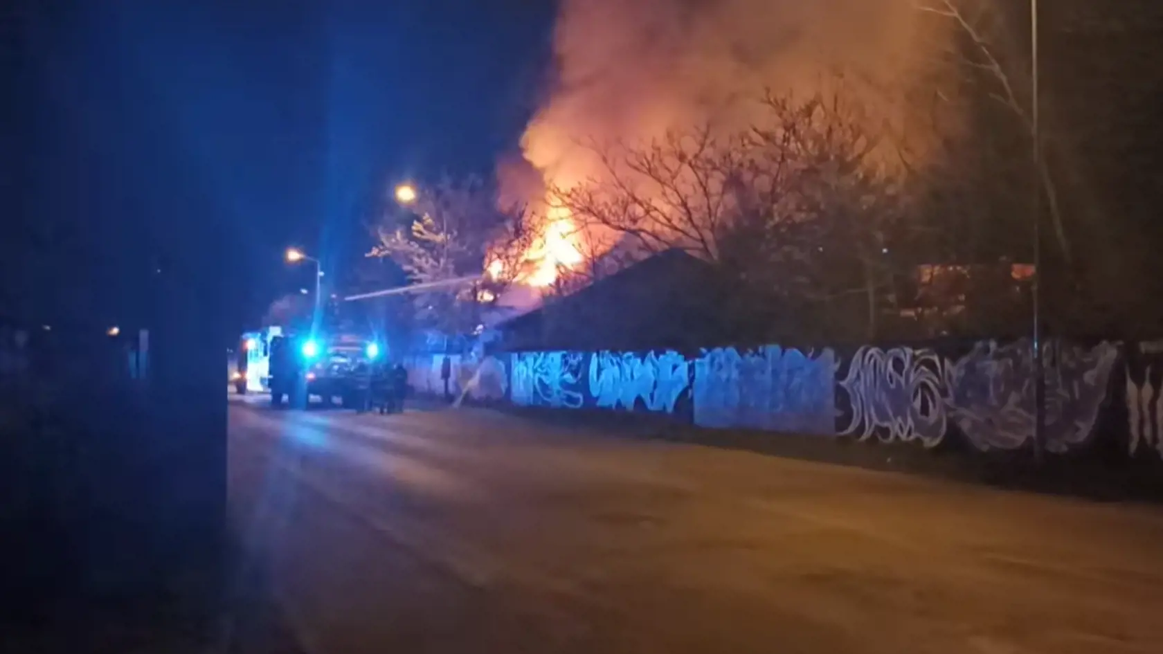 V bratislavskej Rači horela budova bývalého Matadoru