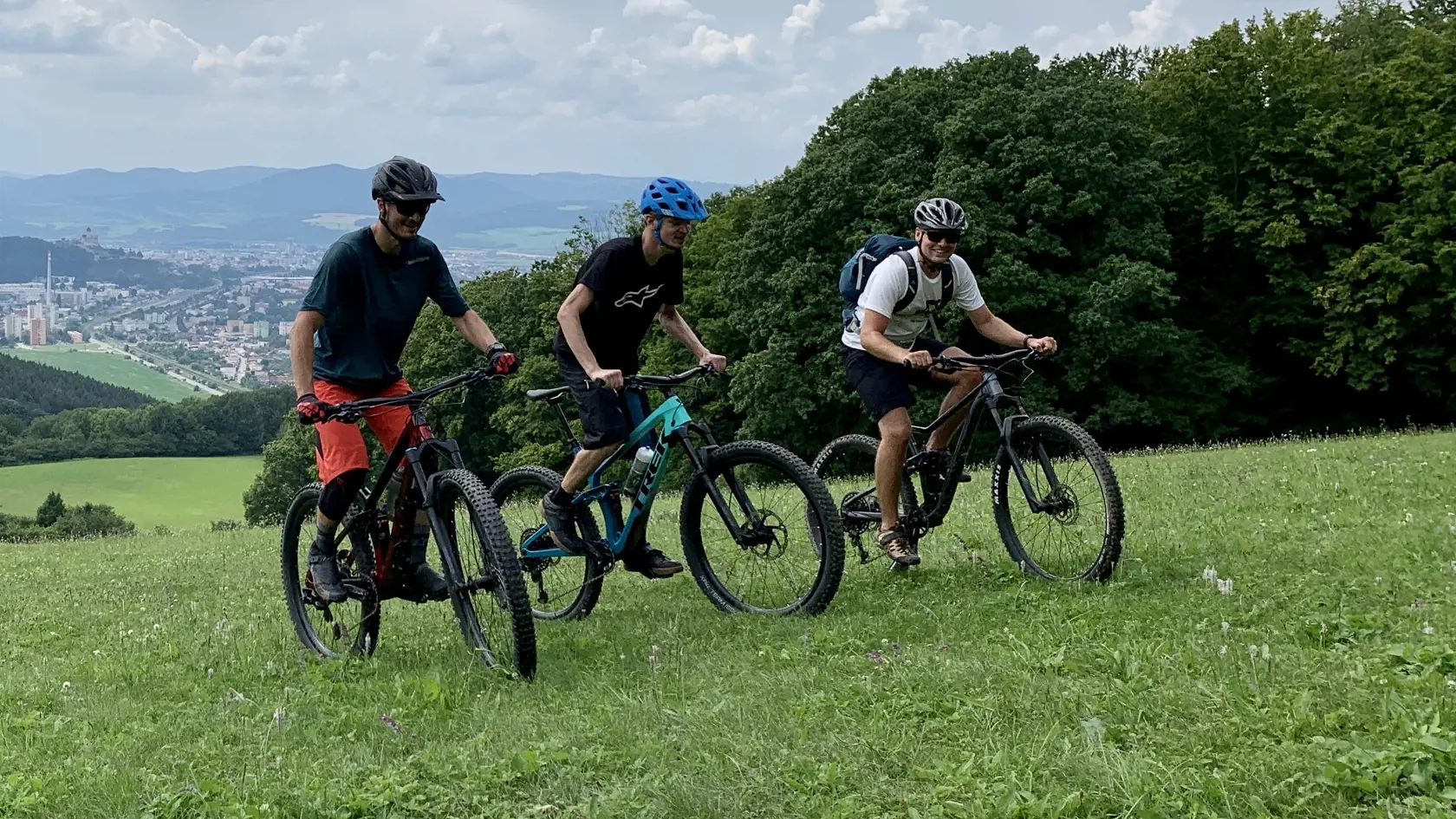 Tí, pre ktorých je bicyklovanie viac než len zábava, si skladovanie dvojkolesového tátoša na balkóne nevedia predstaviť.