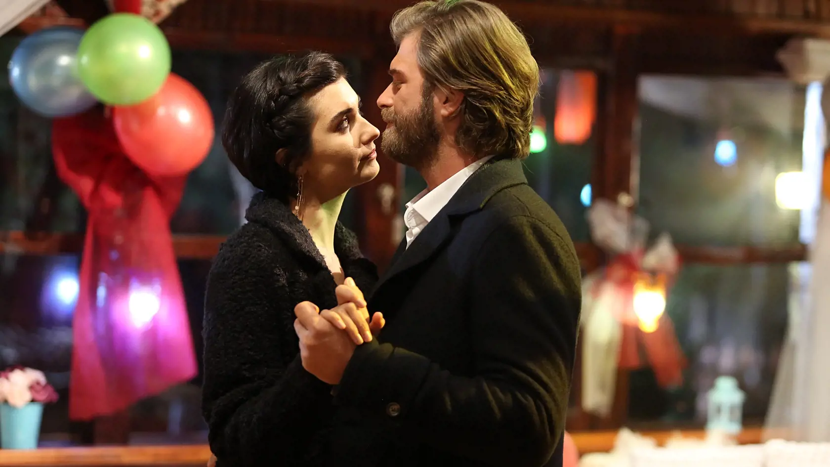 Turecká telenovela Statočný a krásna