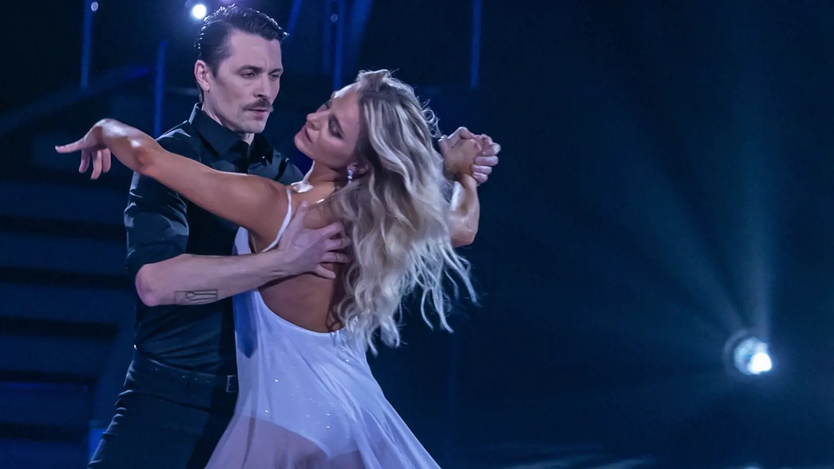 Prvé kolo Lets Dance 2024. Na snímke Juraj Loj a Natálie Horváthová. 